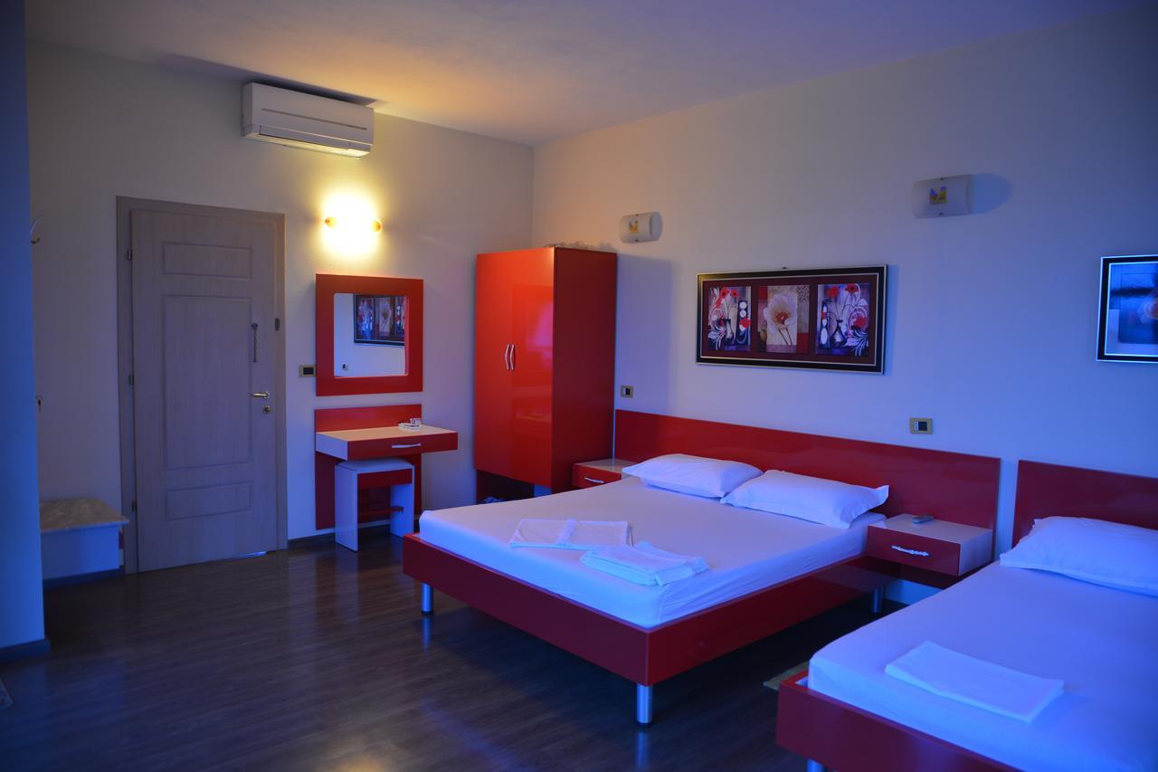 Royal Gaz Hotel Дуррес Экстерьер фото
