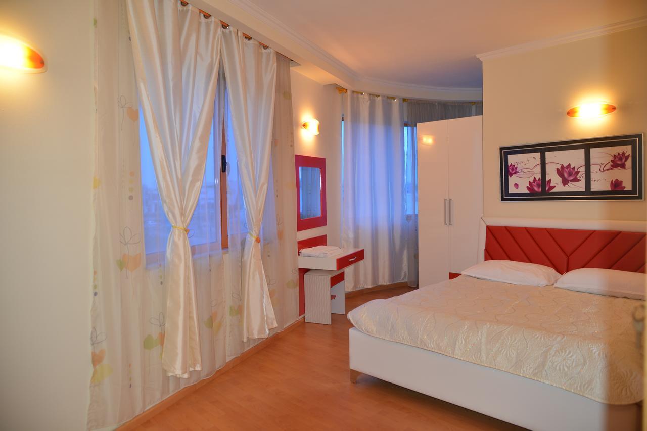Royal Gaz Hotel Дуррес Экстерьер фото
