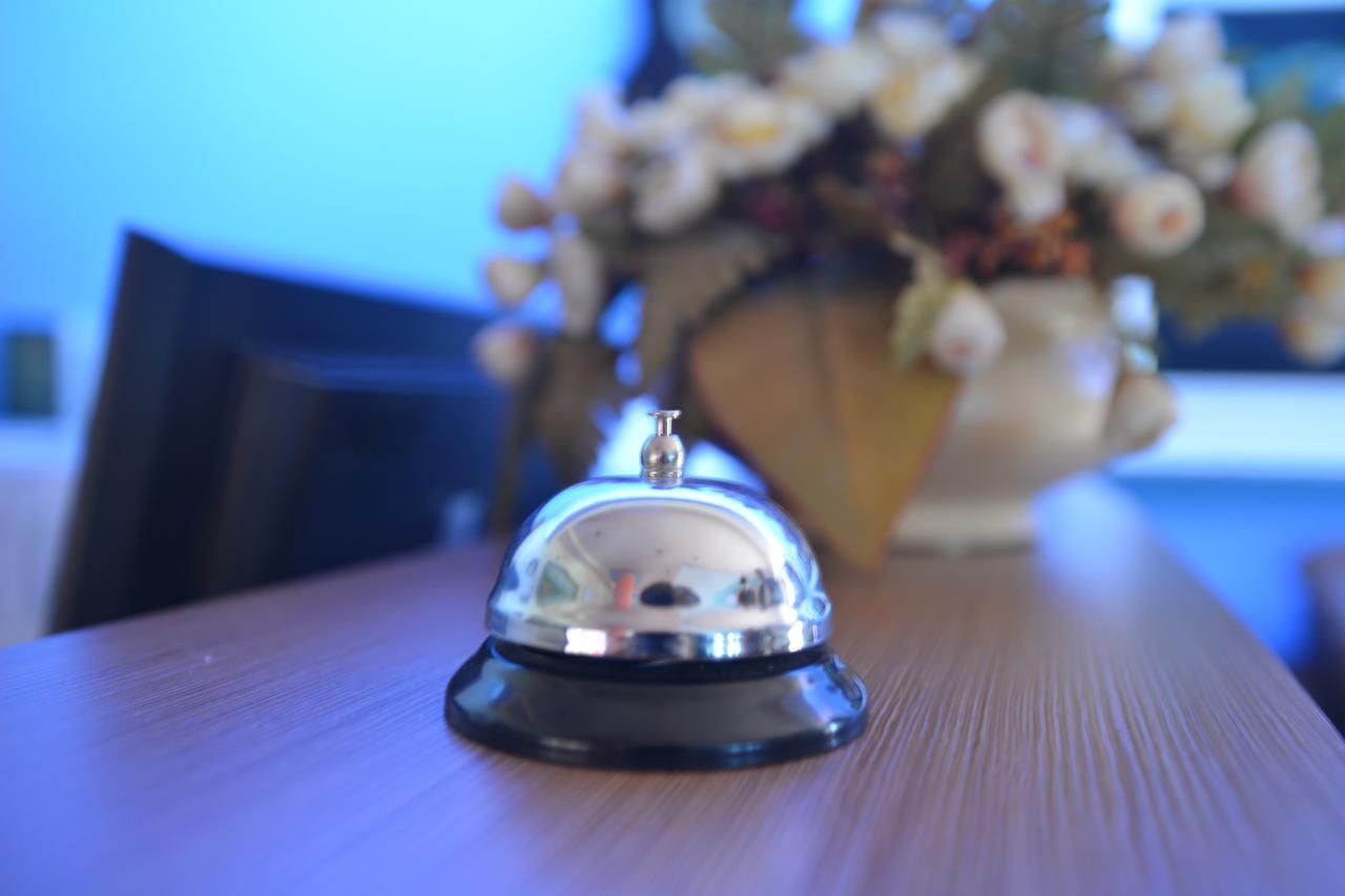 Royal Gaz Hotel Дуррес Экстерьер фото